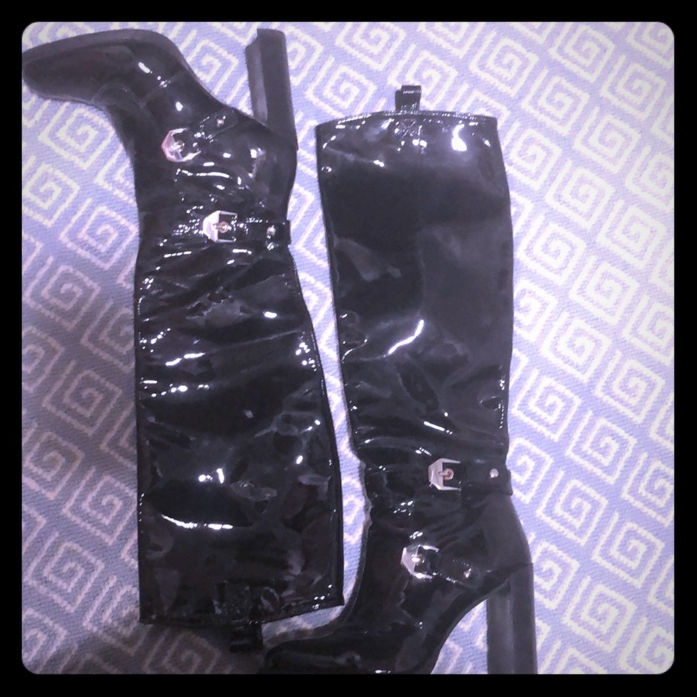 Black Stuart weitzman patent leather boots